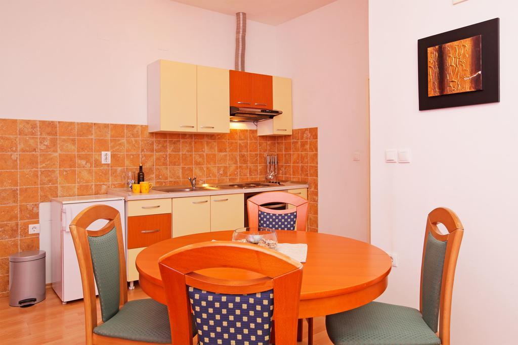 Guest House Kod Peskarije Vela Luka Quarto foto